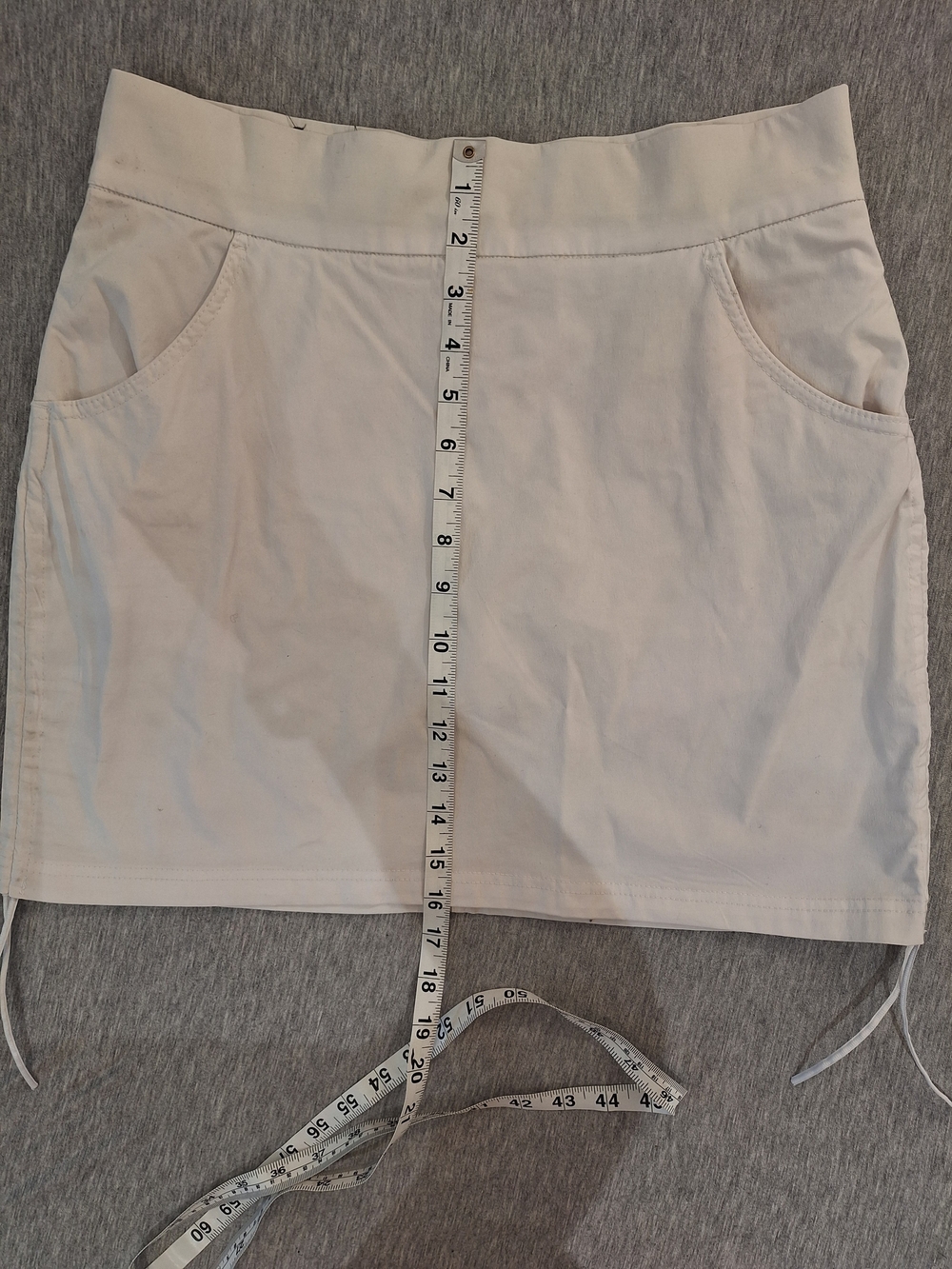 Columbia White Active Skort with Logo Stitching